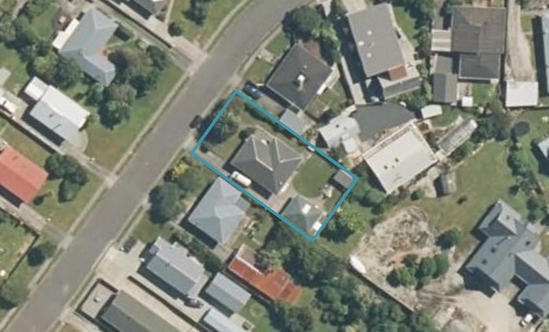166 Rolleston Street, Hokitika - Carousel 1