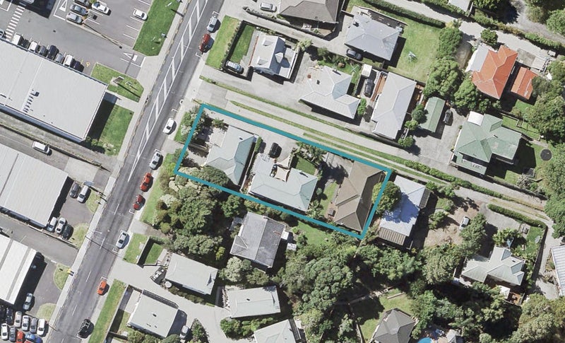 3/218 Moore Street, Howick, Auckland - Carousel 1