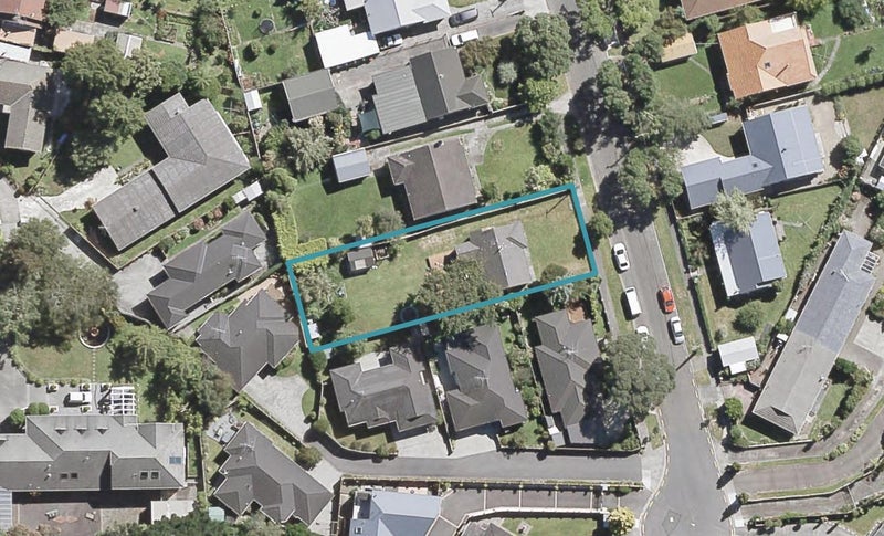 2/14 MASON ST, MOERA, LOWER HUTT - Carousel 1