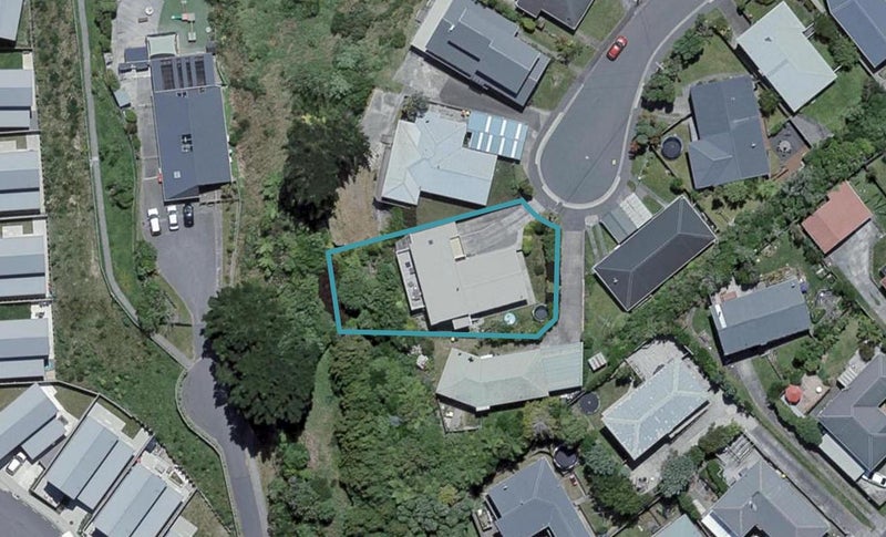 42 Bancroft Terrace, Newlands, Wellington - Carousel 1