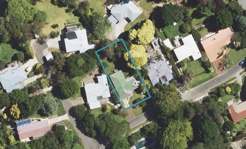 4 Marian Drive, Inner Kaiti, Gisborne - Carousel 1