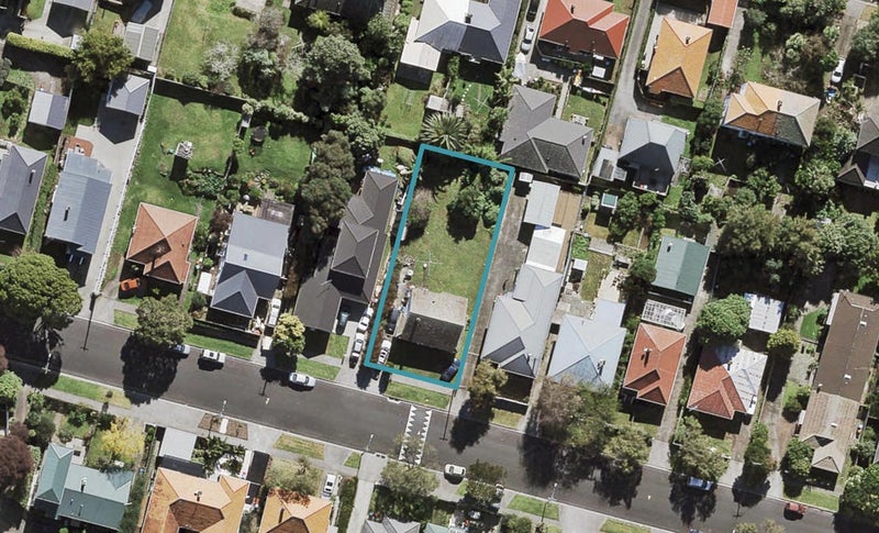 15 Lambeth Road, Mount Eden, Auckland - Carousel 1