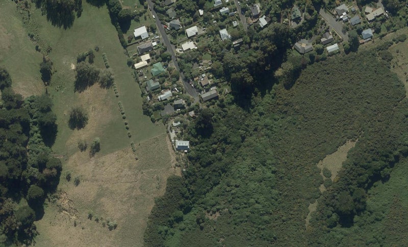 38 Frances Street, Broad Bay, Dunedin - Carousel 1