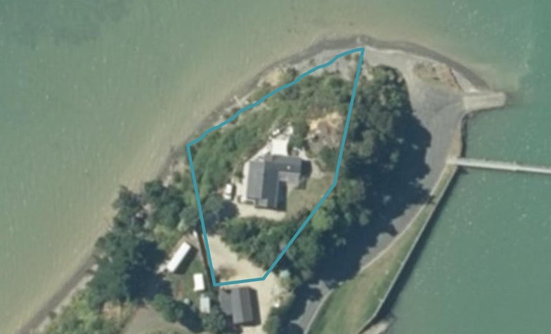 1233 Te Waitere Road, Kawhia - Carousel 1