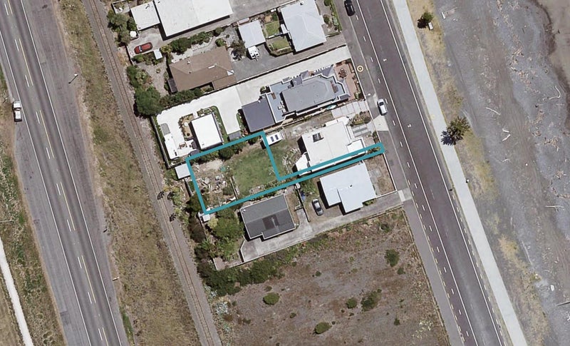 65A The Esplanade, Westshore, Napier - Carousel 1