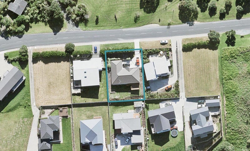 1467 Whangaparaoa Road, Army Bay, Whangaparaoa - Carousel 1