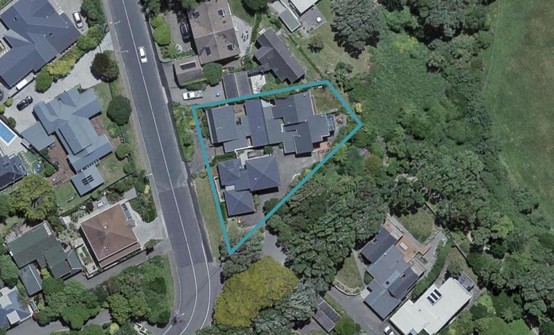 20 Jubilee Road, Khandallah, Wellington - Carousel 1