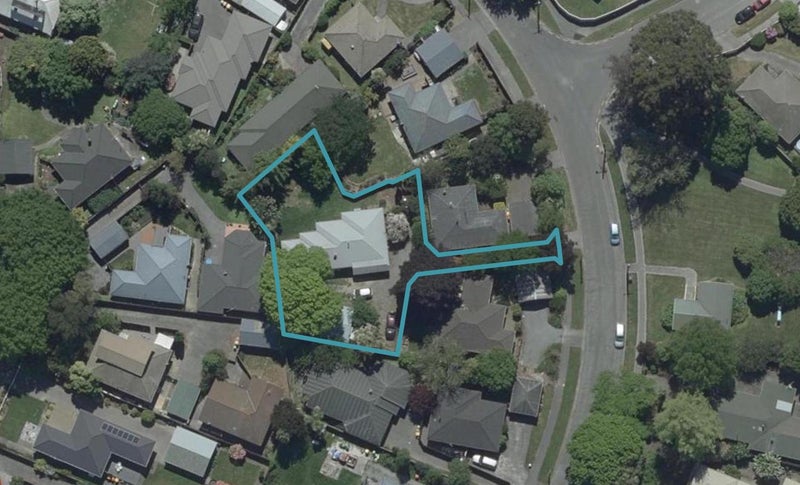 15A Pinehurst Crescent, Russley, Christchurch - Carousel 1