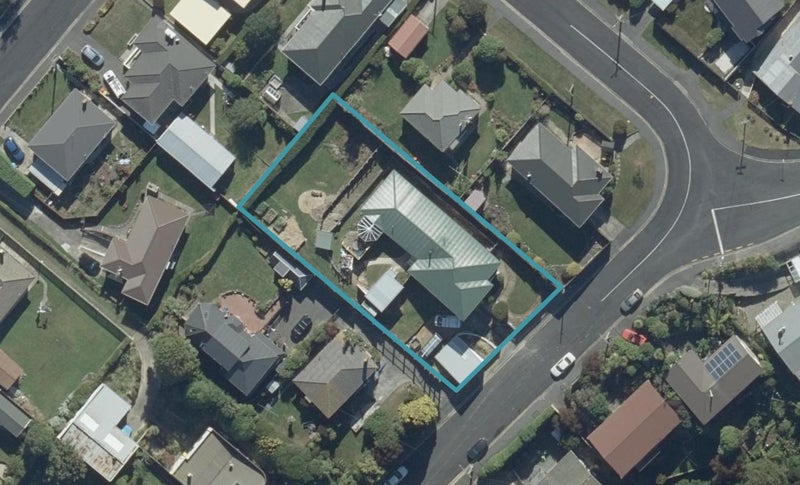 96 Dunrobin Street, Waverley, Dunedin - Carousel 1
