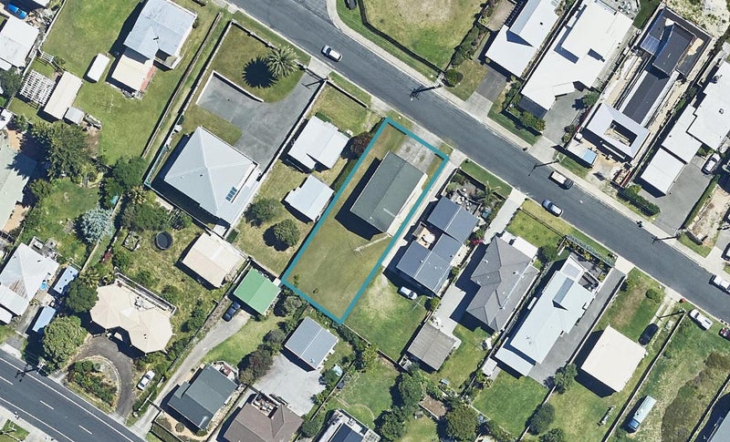 110 Karewa Parade, Papamoa Beach, Papamoa - Carousel 1