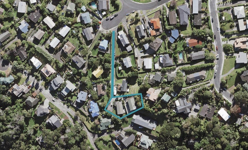 2/14 Gillan Place, Bayview, Auckland - Carousel 1