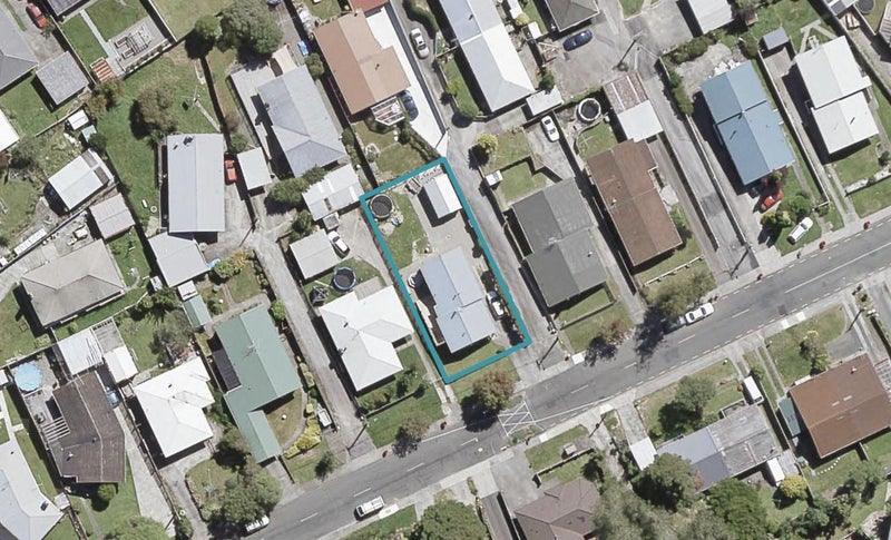 19 Hillside Drive, Maoribank, Upper Hutt - Carousel 1