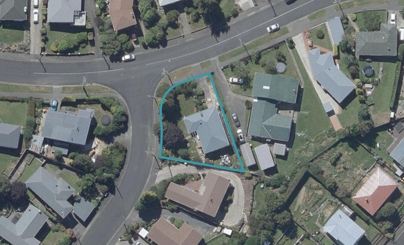 62 Salmond Street, Halfway Bush, Dunedin - Carousel 1