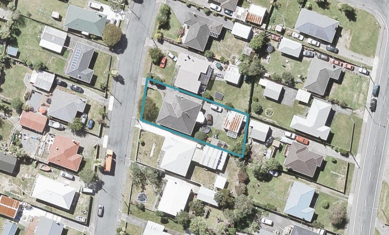 67 Peel Place, Wainuiomata, Lower Hutt - Carousel 1