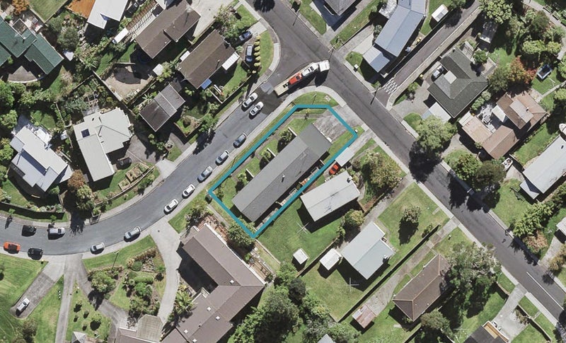 3/10 Agincourt Street, Glenfield, Auckland - Carousel 1
