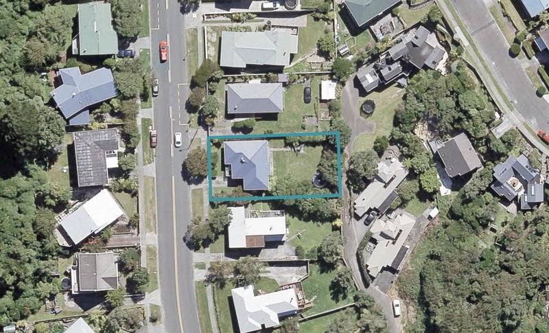 206 Dowse Drive, Maungaraki, Lower Hutt - Carousel 1