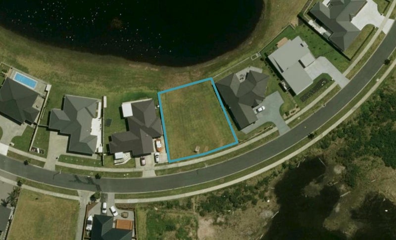 15 O'Farrell Drive, One Tree Point - Carousel 1