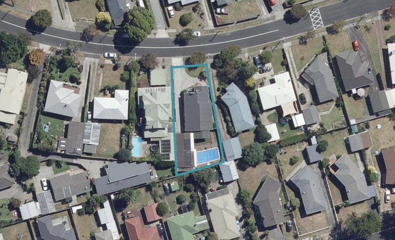18 Laurence Street, Queenwood, Hamilton - Carousel 1