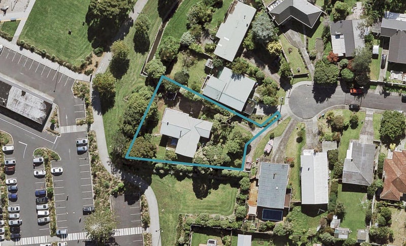 22 Gregory Place, Mount Roskill, Auckland - Carousel 1