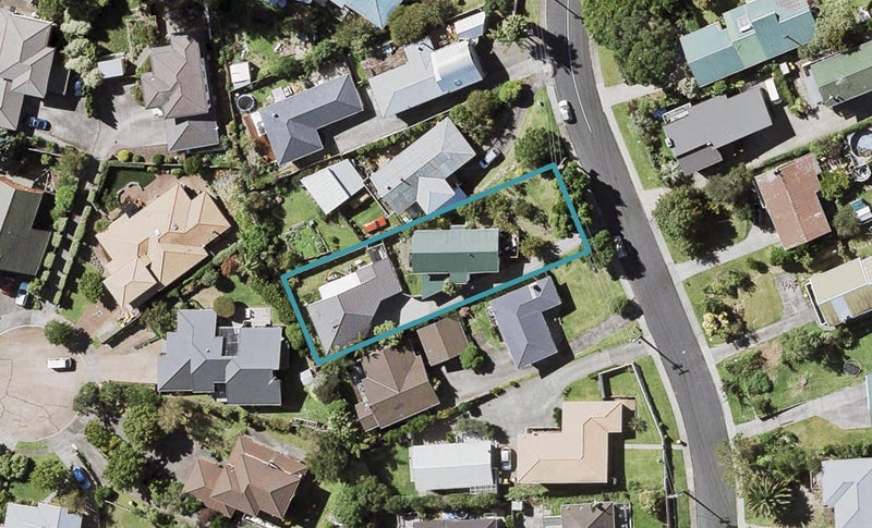 2/31 William Souter Street, Forrest Hill, Auckland - Carousel 1