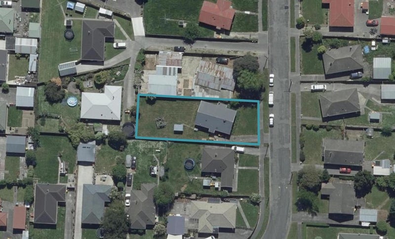 17 Lambeth Crescent, Northcote, Christchurch - Carousel 1