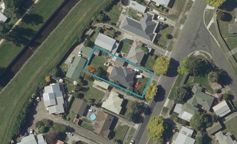 18 Birmingham Street, Takaro, Palmerston North - Carousel 1