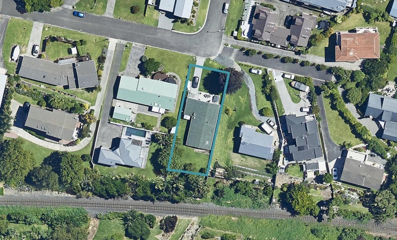 23 Seaway Terrace, Otumoetai, Tauranga - Carousel 1