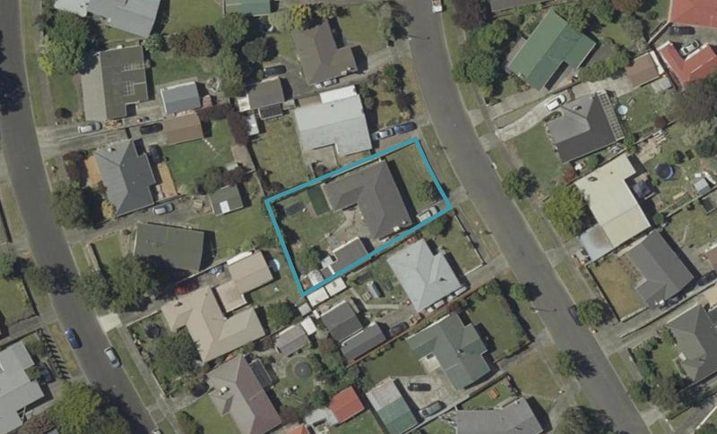 16 Mokau Place, Terrace End, Palmerston North - Carousel 1