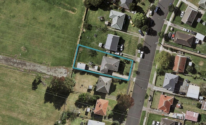 20 Gilbert Road, Otara, Auckland - Carousel 1