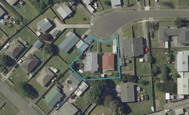 7 Cowley Place, Highbury, Palmerston North - Carousel 1