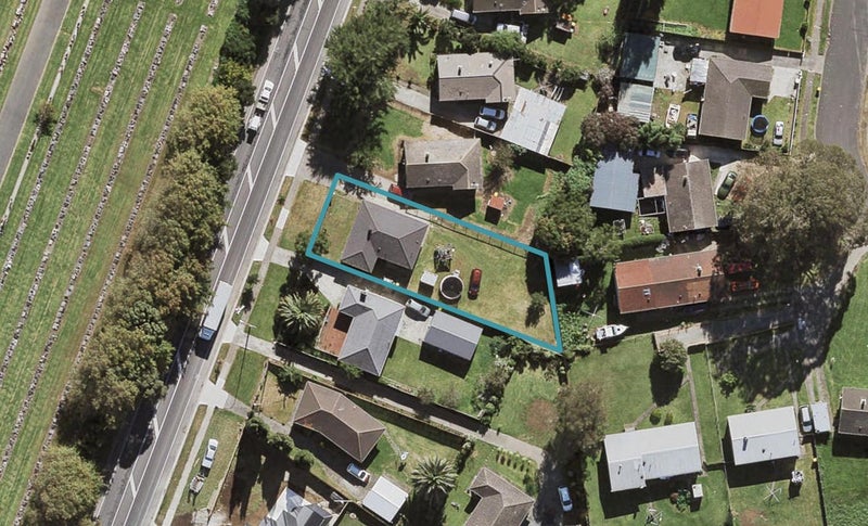 112 Mckenzie Road, Mangere Bridge, Auckland - Carousel 1