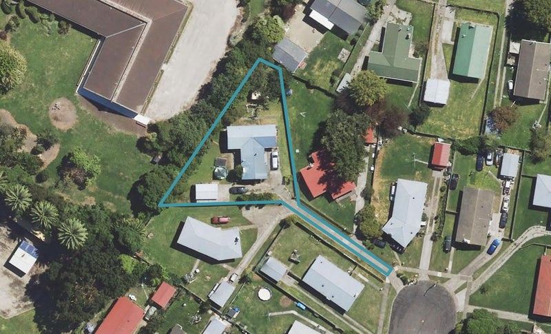 10 Hansford Court, Outer Kaiti, Gisborne - Carousel 1