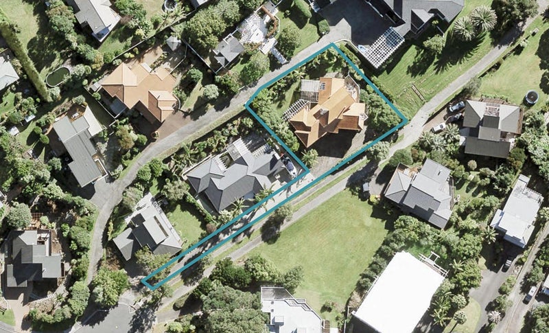 22 Whale Cove, Stanmore Bay, Whangaparaoa - Carousel 1