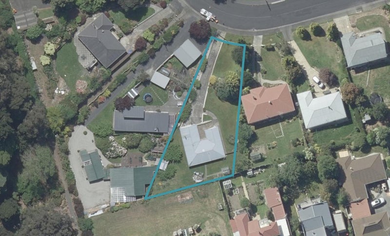 21 Kennedy Road, Fairfield, Dunedin - Carousel 1
