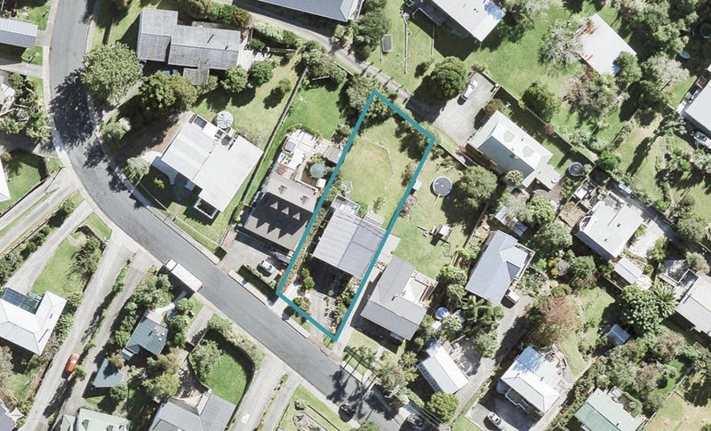 19 Gledstane Road, Stanmore Bay, Whangaparaoa - Carousel 1