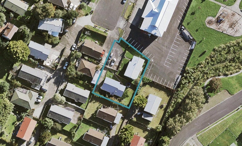 19B Gerbic Place, Mount Roskill, Auckland - Carousel 1