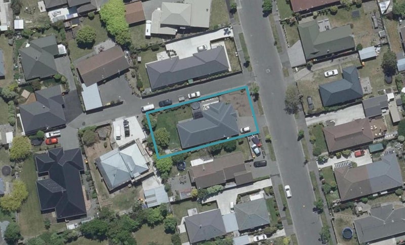 77 Royal Park Drive, Parklands, Christchurch - Carousel 1