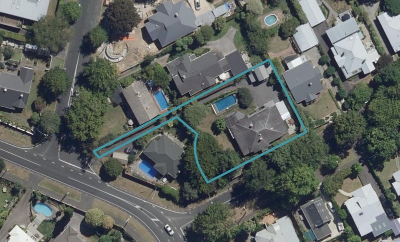 324 River Road, Claudelands, Hamilton - Carousel 1
