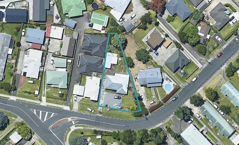 55 Clarke Street, Gate Pa, Tauranga - Carousel 1