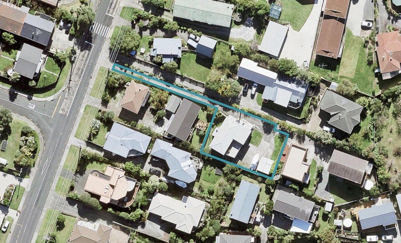 29 Stanmore Bay Road, Stanmore Bay, Whangaparaoa - Carousel 1
