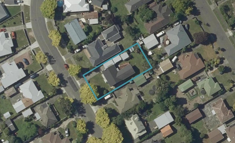35 Birmingham Street, Takaro, Palmerston North - Carousel 1