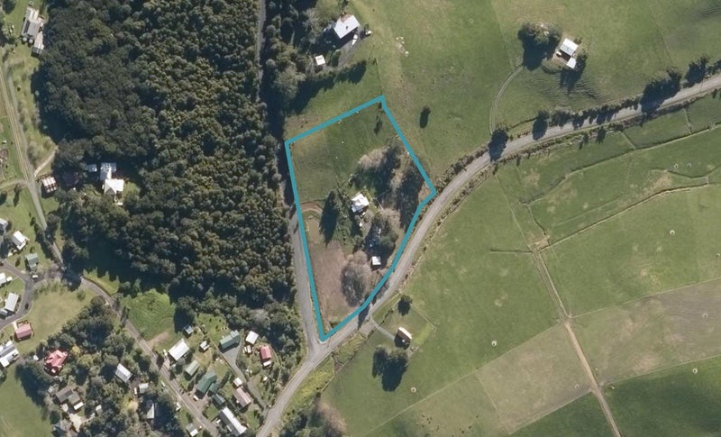 1040 Maungakaramea Road, Whangarei - Carousel 1