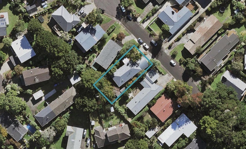 10 Totara Grove, Hillcrest, Auckland - Carousel 1