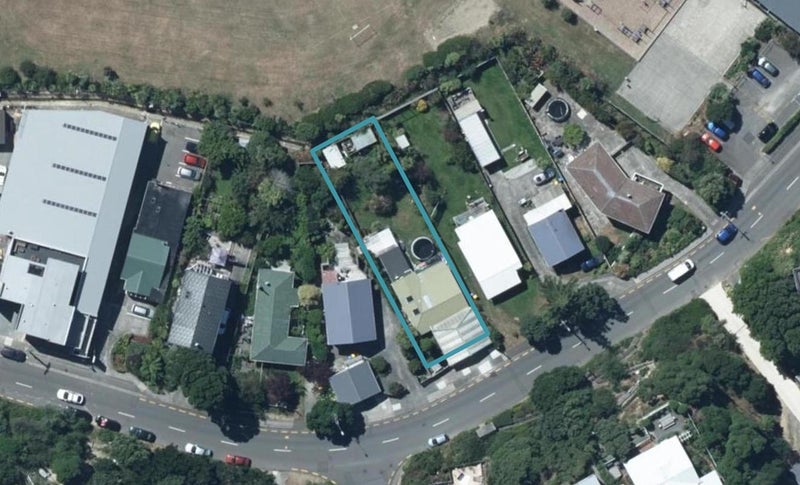 23 Paremata Crescent, Paremata, Porirua - Carousel 1