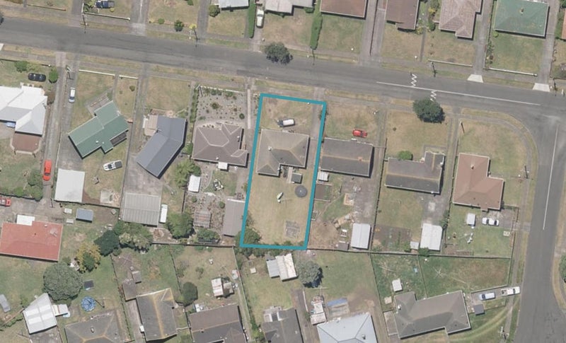 27 Bennett Street, Gonville, Whanganui - Carousel 1