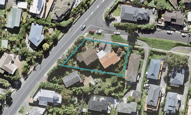 2/1 Orchard Road, Browns Bay, Auckland - Carousel 1