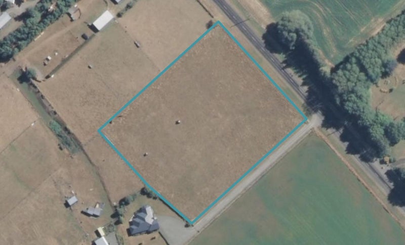 36 Beach Road East, Elgin, Ashburton - Carousel 1
