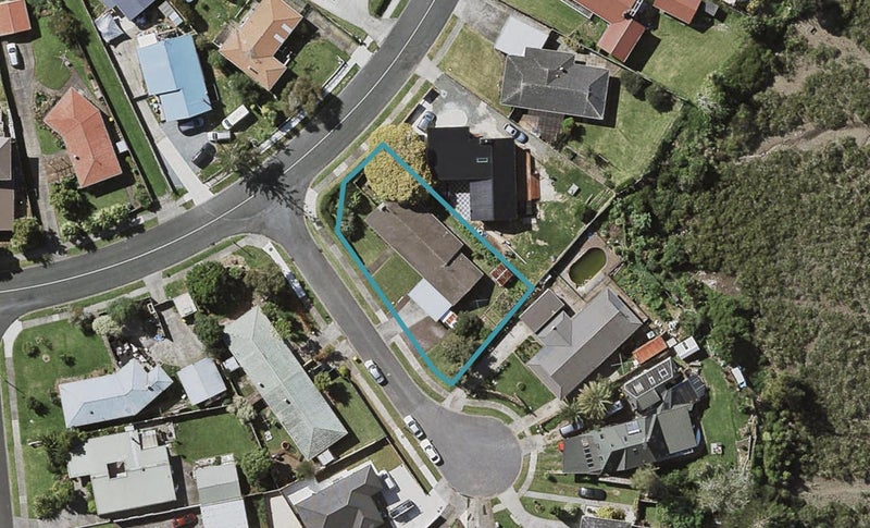 2 Susanne Place, Pakuranga, Auckland - Carousel 1