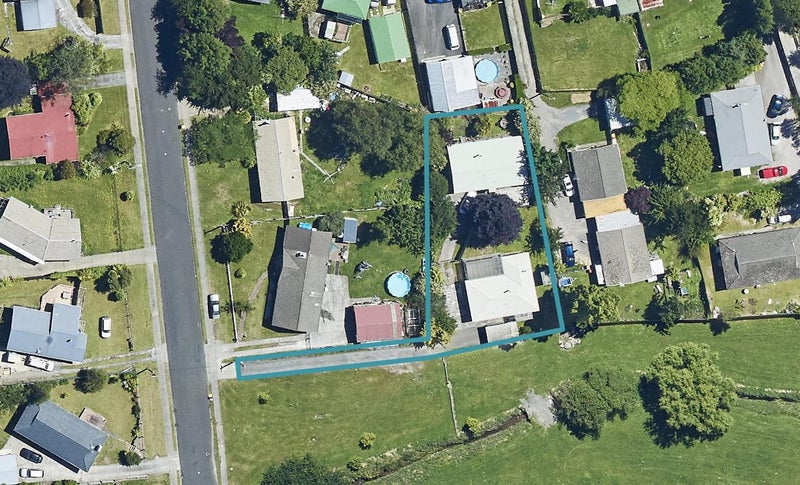 8B Alison Street, Mangakakahi, Rotorua - Carousel 1