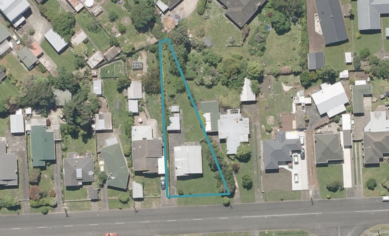 21 Wakefield Street, Whanganui East, Whanganui - Carousel 1